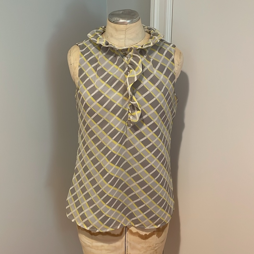 Banana Republic Sleeveless Plaid Blouse in Gray and Yellow Size Small